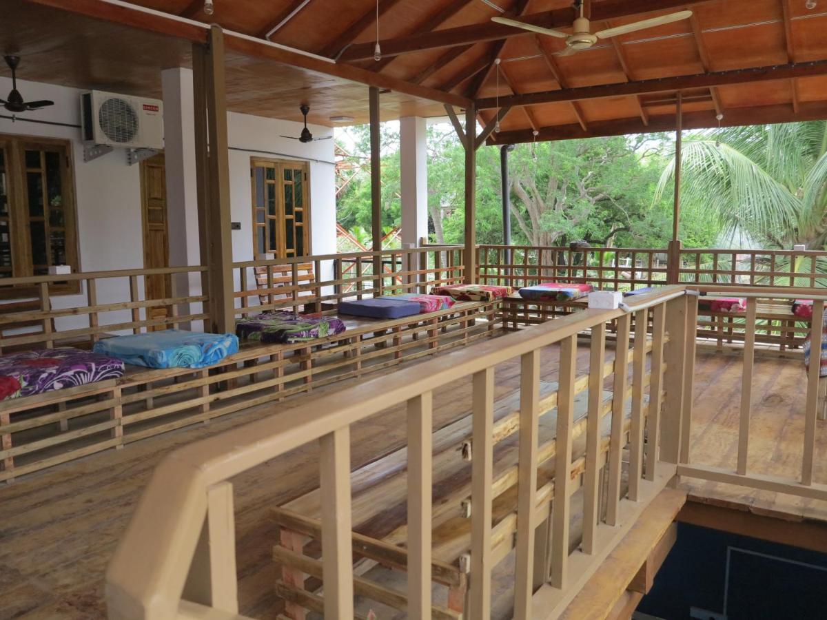 Resort Hankaanaa- Stay No Work Pottuvil Eksteriør billede